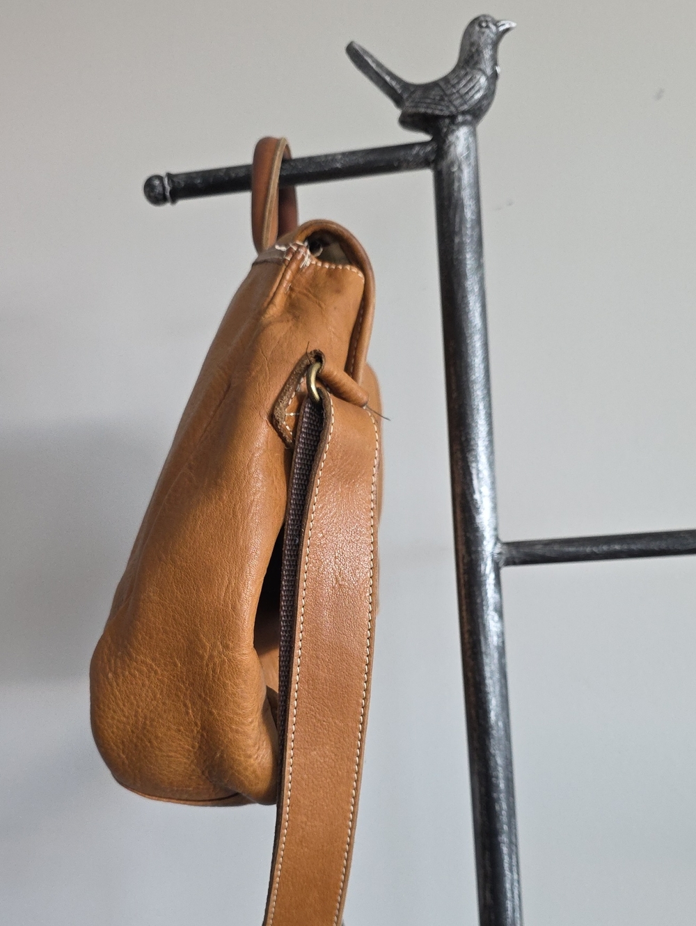 L.L. Bean Vintage Brown Leather Messenger Bag - Picture 6 of 14